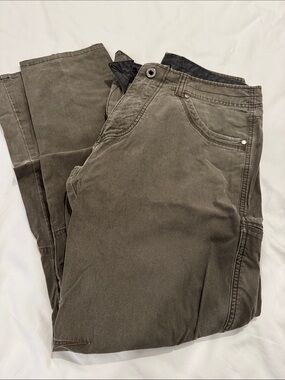 Kuhl Men's Cargo Pants in Olive Gray